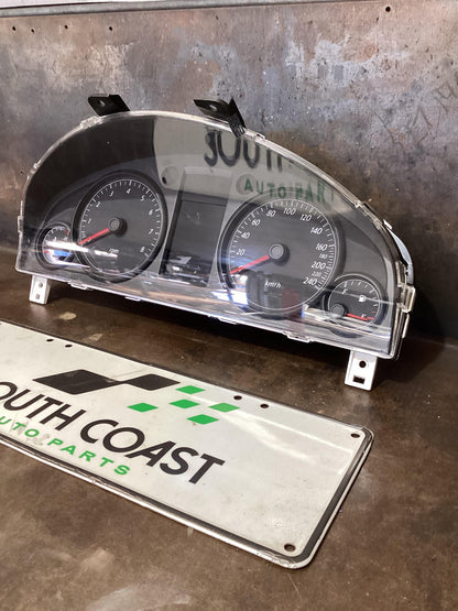 Holden Commodore VE 6G1EK5E79BL526529 Instrument Cluster 92257345