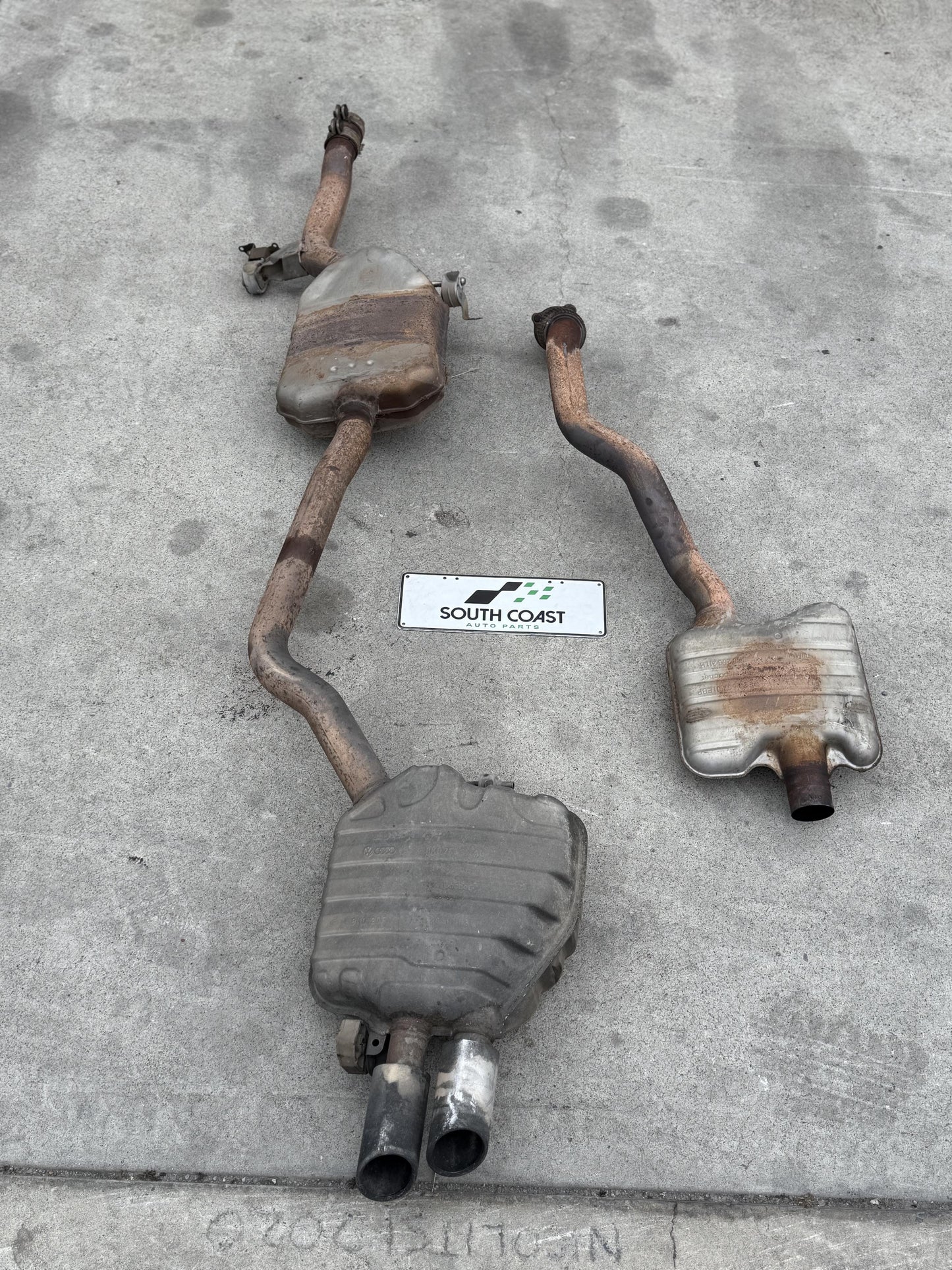 Audi A4 B8 WAUZZ8K9AA071441 Exhaust System 8K0253611AG
