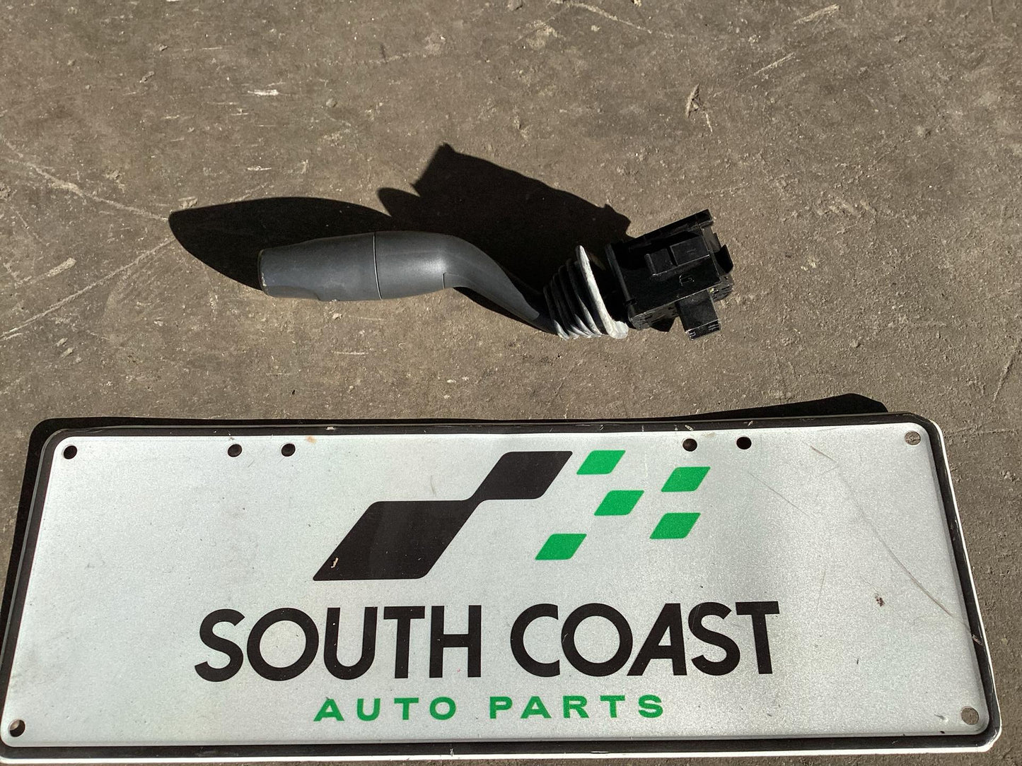 2002 - 2004 Holden Commodore VY 6G1YL54A94L196501 Wiper Switch 92093603
