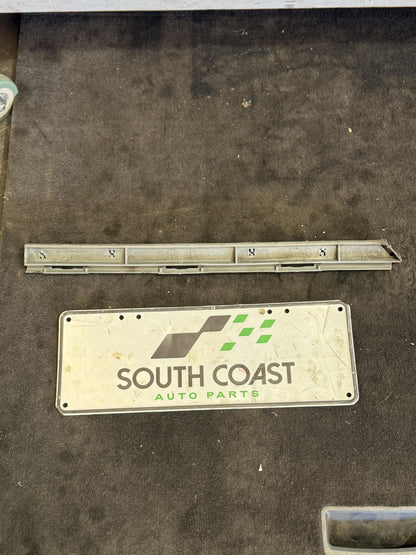 Holden Commodore VZ  Left Rear Bumper Retainer Bracket 92093591