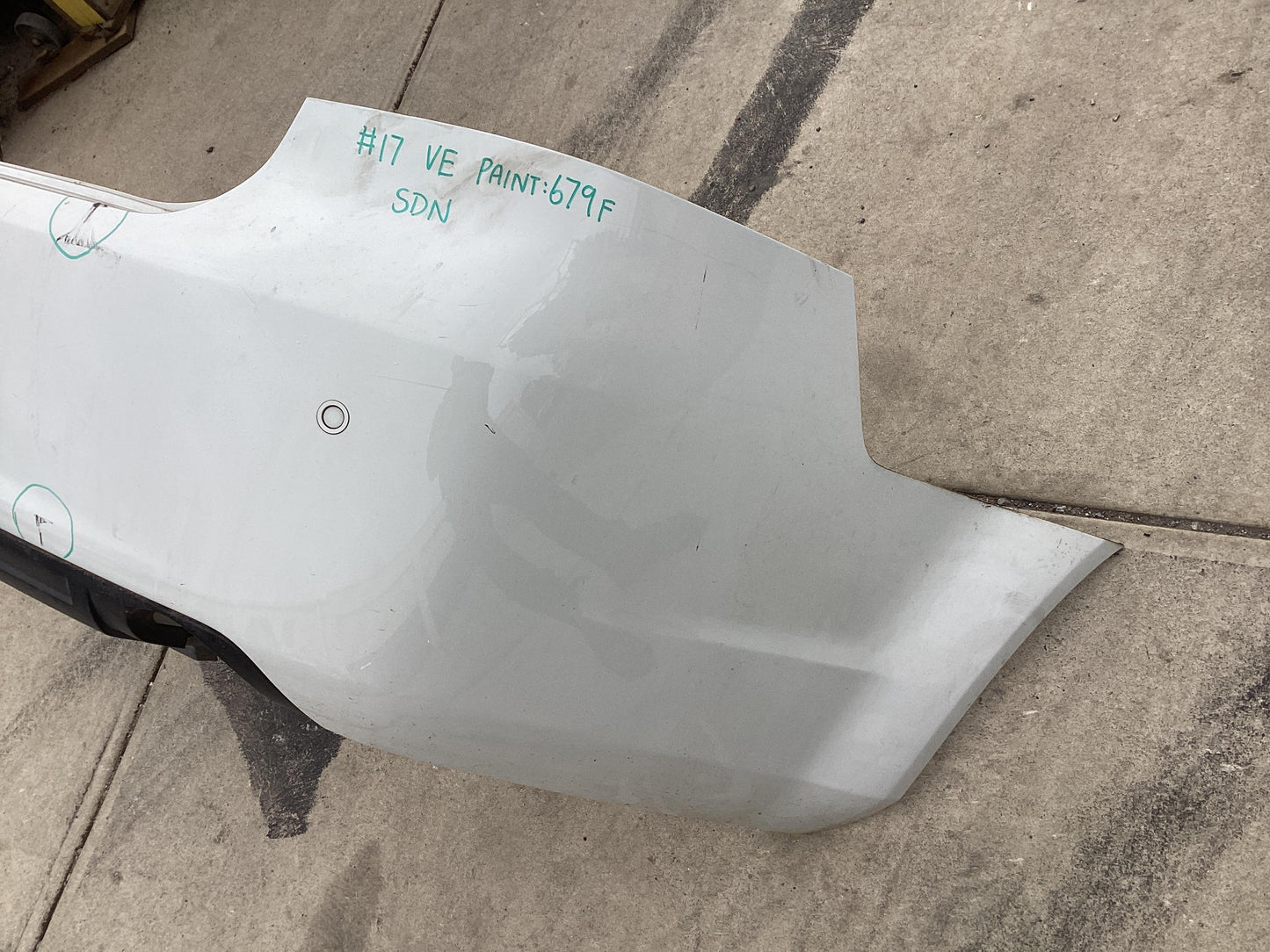 2008 - 2008 Holden Commodore   Rear Bumper VES1CALAISBERLINAREARBARCOVERPAINT679F