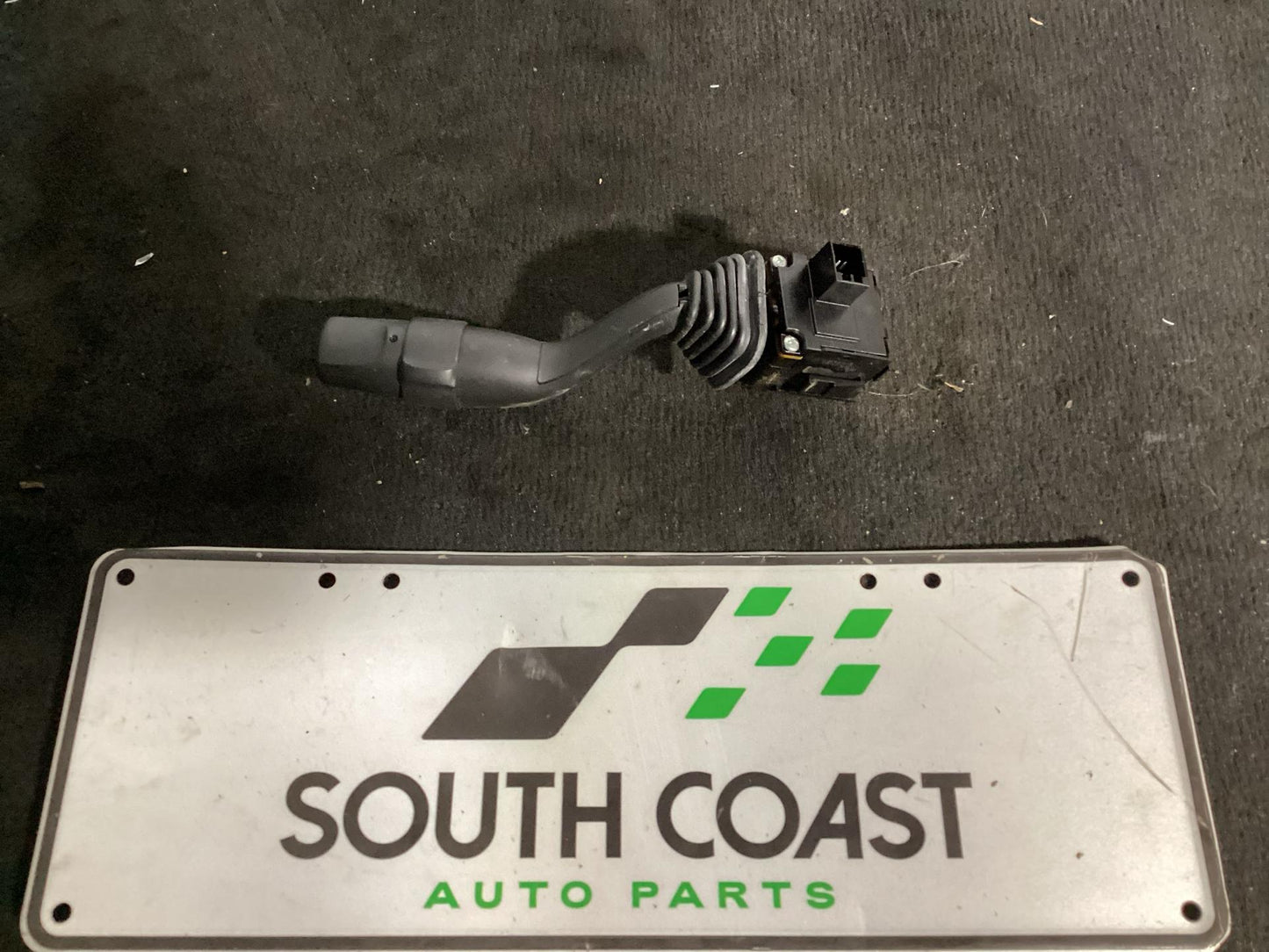 Holden Commodore   Wiper Switch 92177960