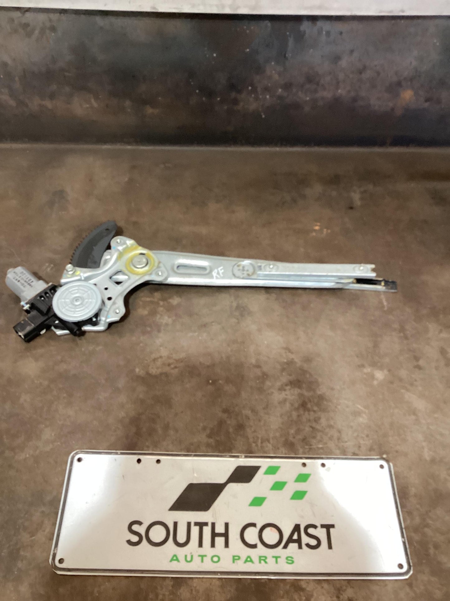 Holden Colorado RG  Right Front Window Regulator 98860g1710