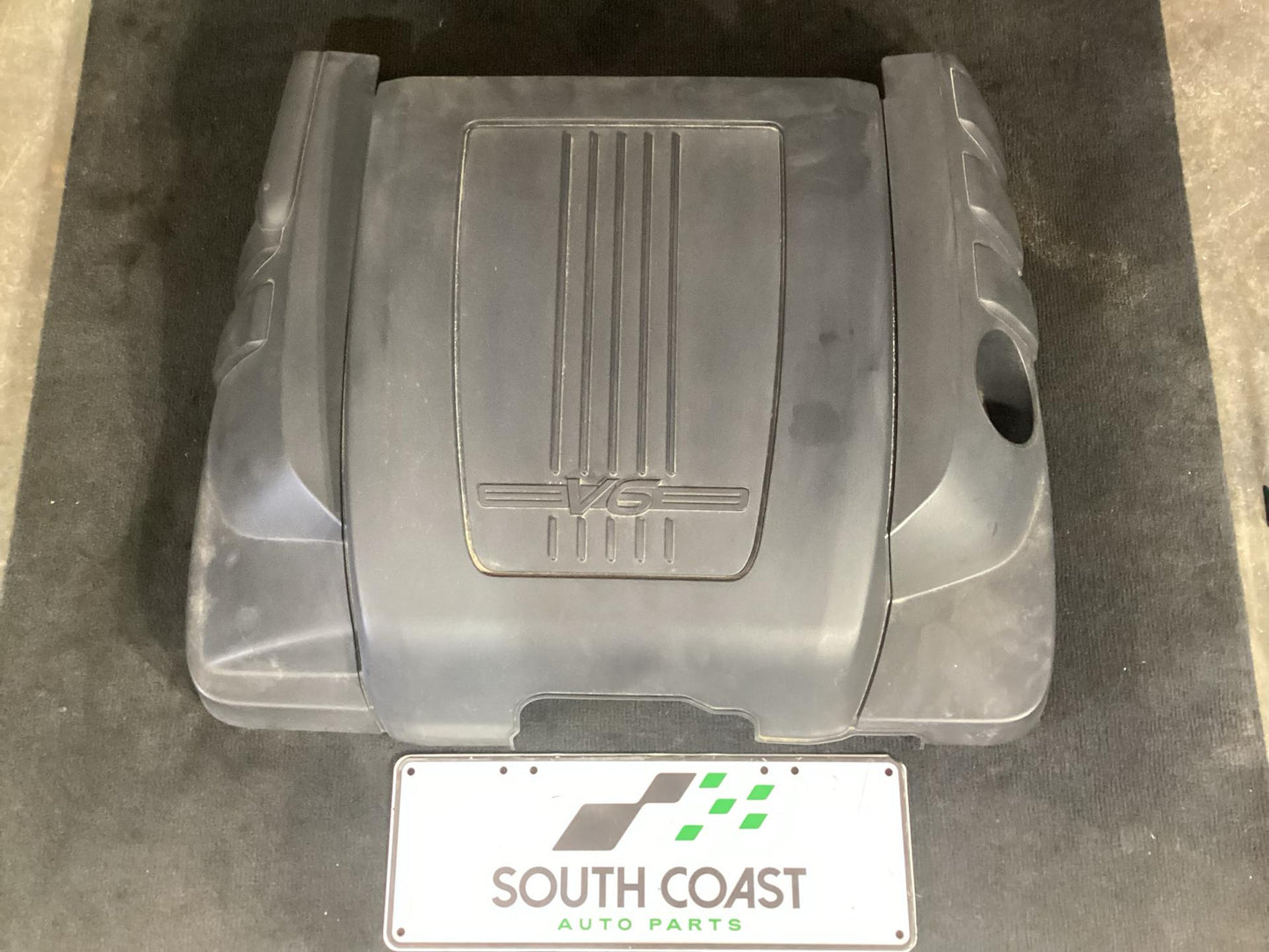 Holden Commodore   Engine Cover