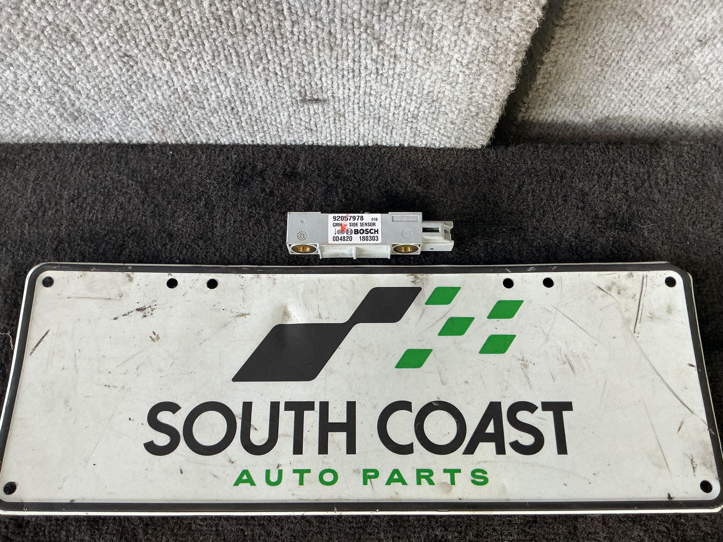 Holden Commodore VY  Side Airbag Sensor 92057978