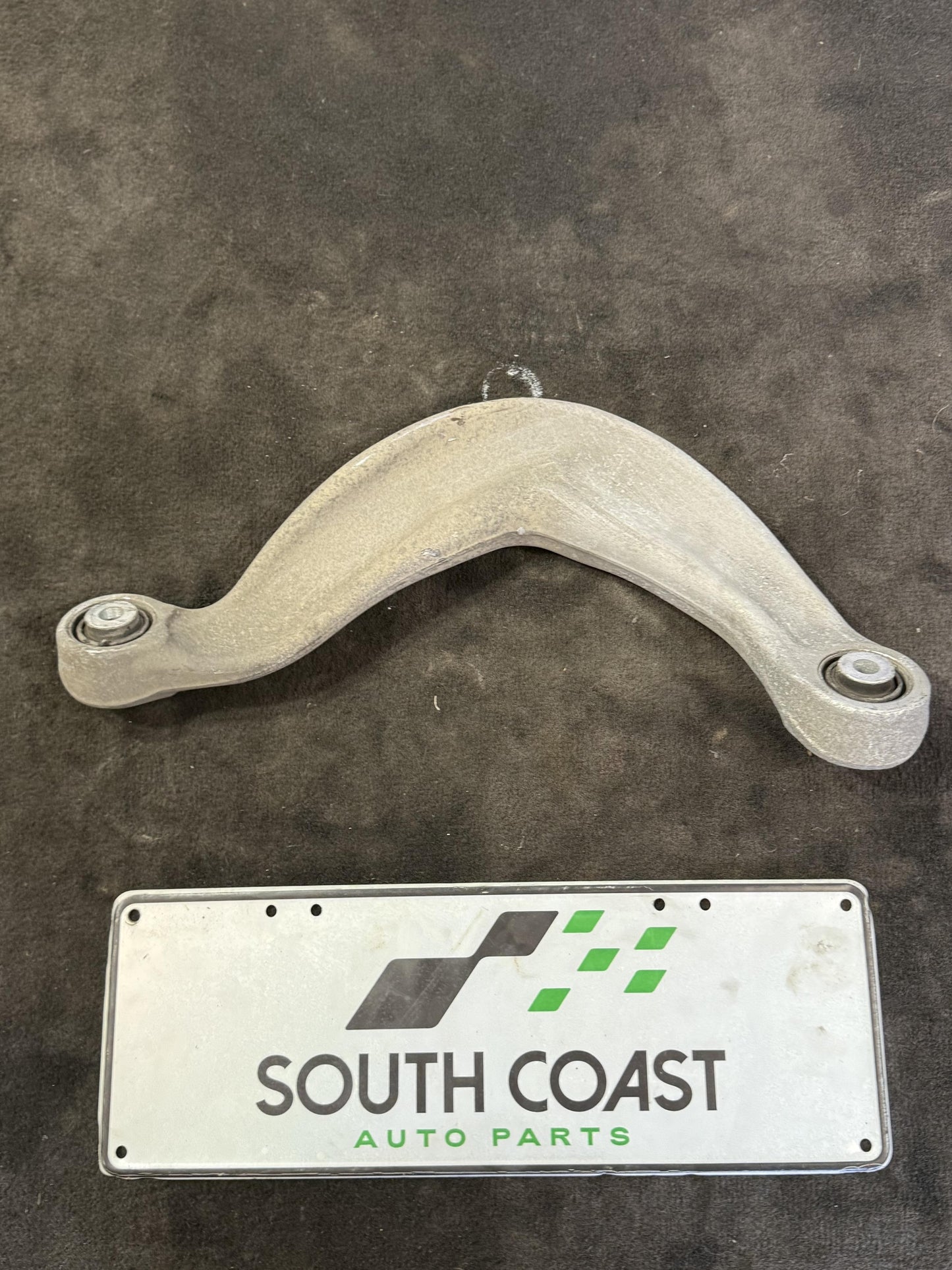 Audi A4 B8 WAUZZ8K9AA071441 Right Rear Upper Control Arm 8K0505324F