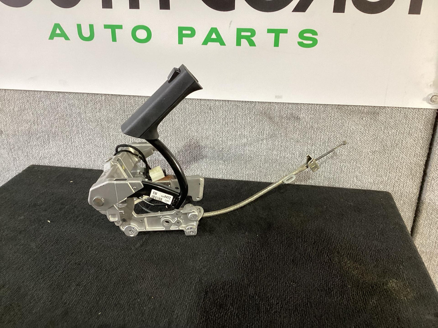 2006 - 2010 Holden Commodore VE  Handbrake Assembly 92200472
