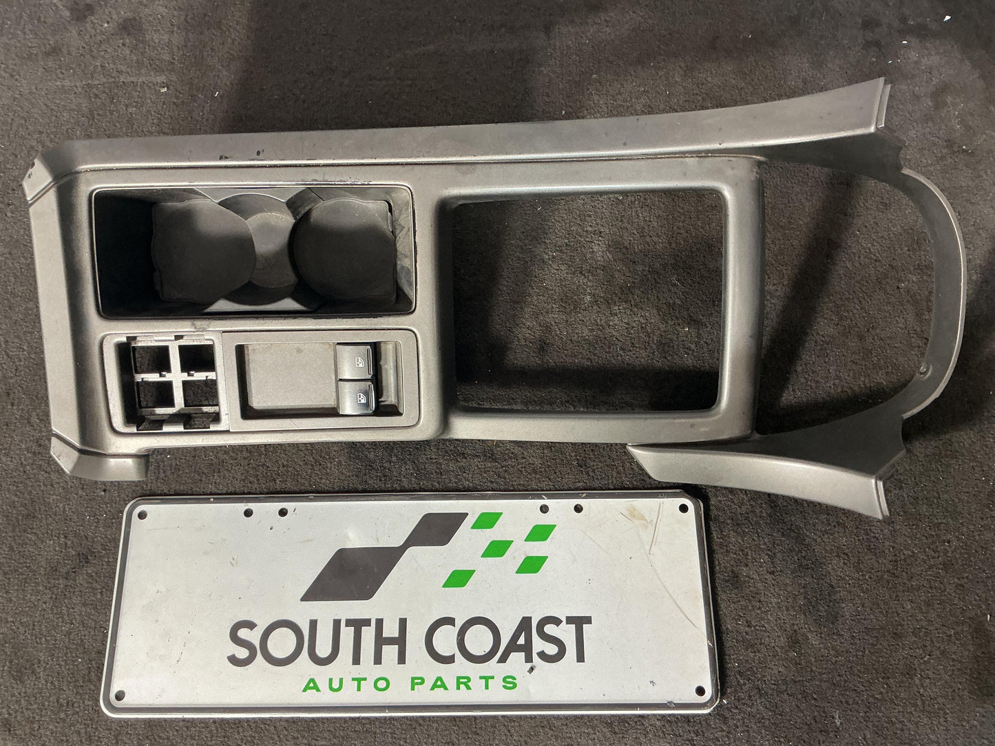 Holden Commodore VY  Shifter Surround 92111281