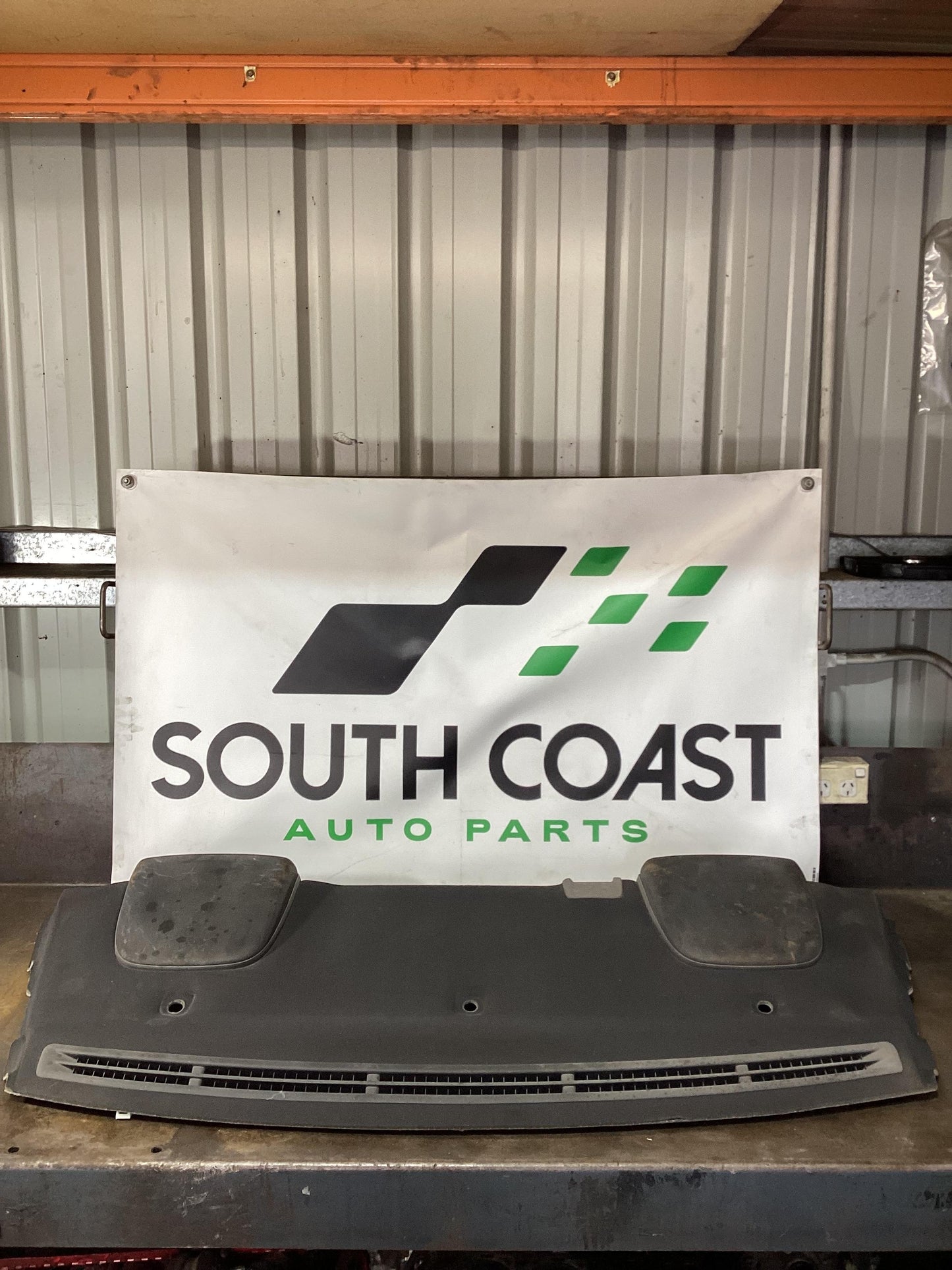 2006 - 2010 Holden Commodore VE  Parcel Shelf 921599460E