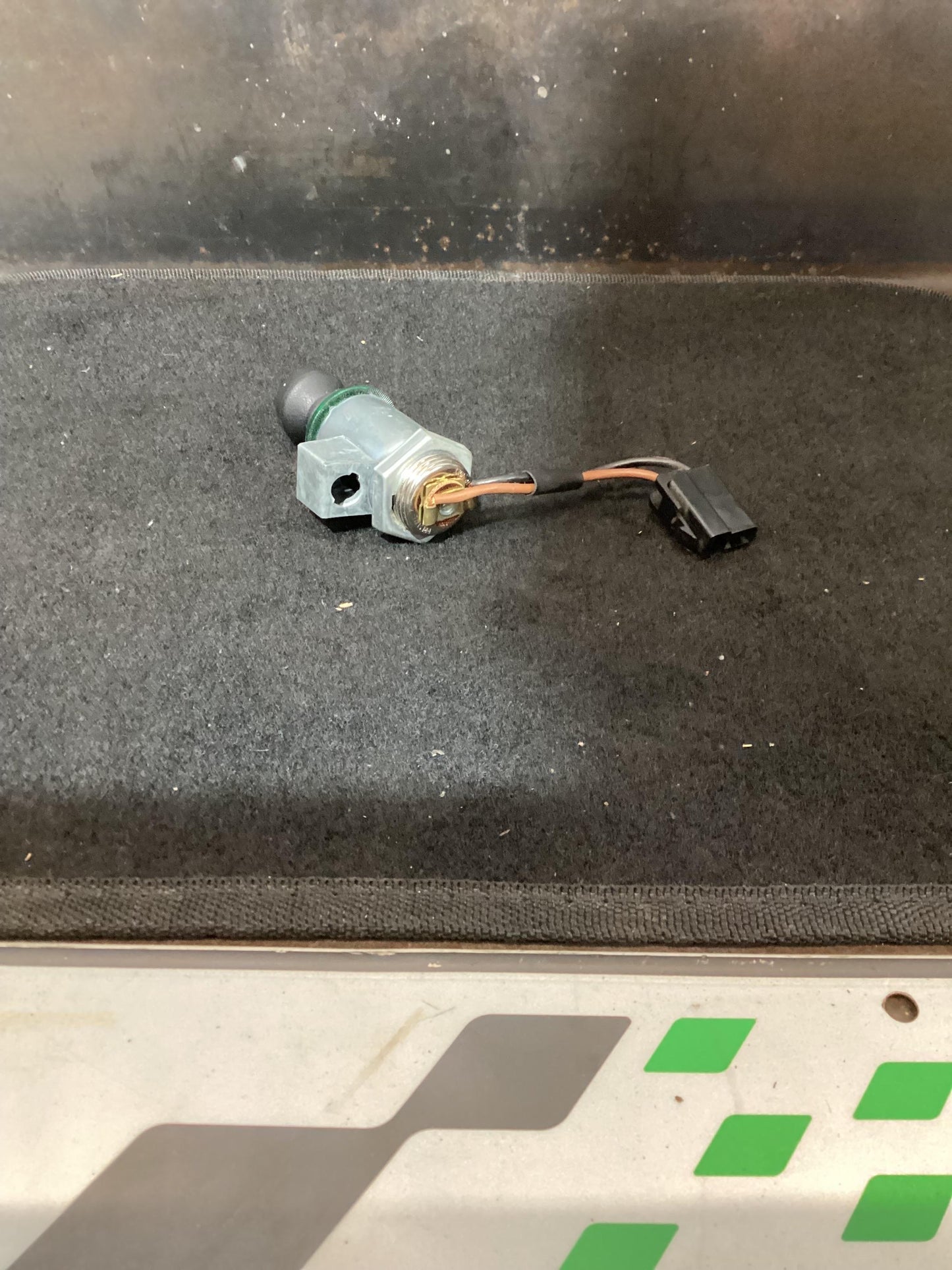 Holden Commodore VR  Cigarette Lighter