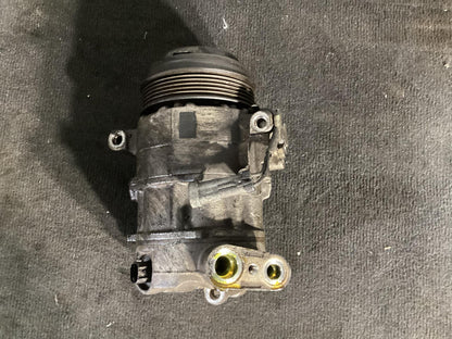 Holden Commodore   A/C Compressor 92197432