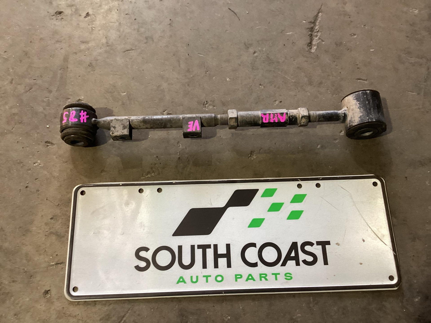 2006 - 2010 Holden Commodore VE  Left Rear Toe Control Arm 92194553