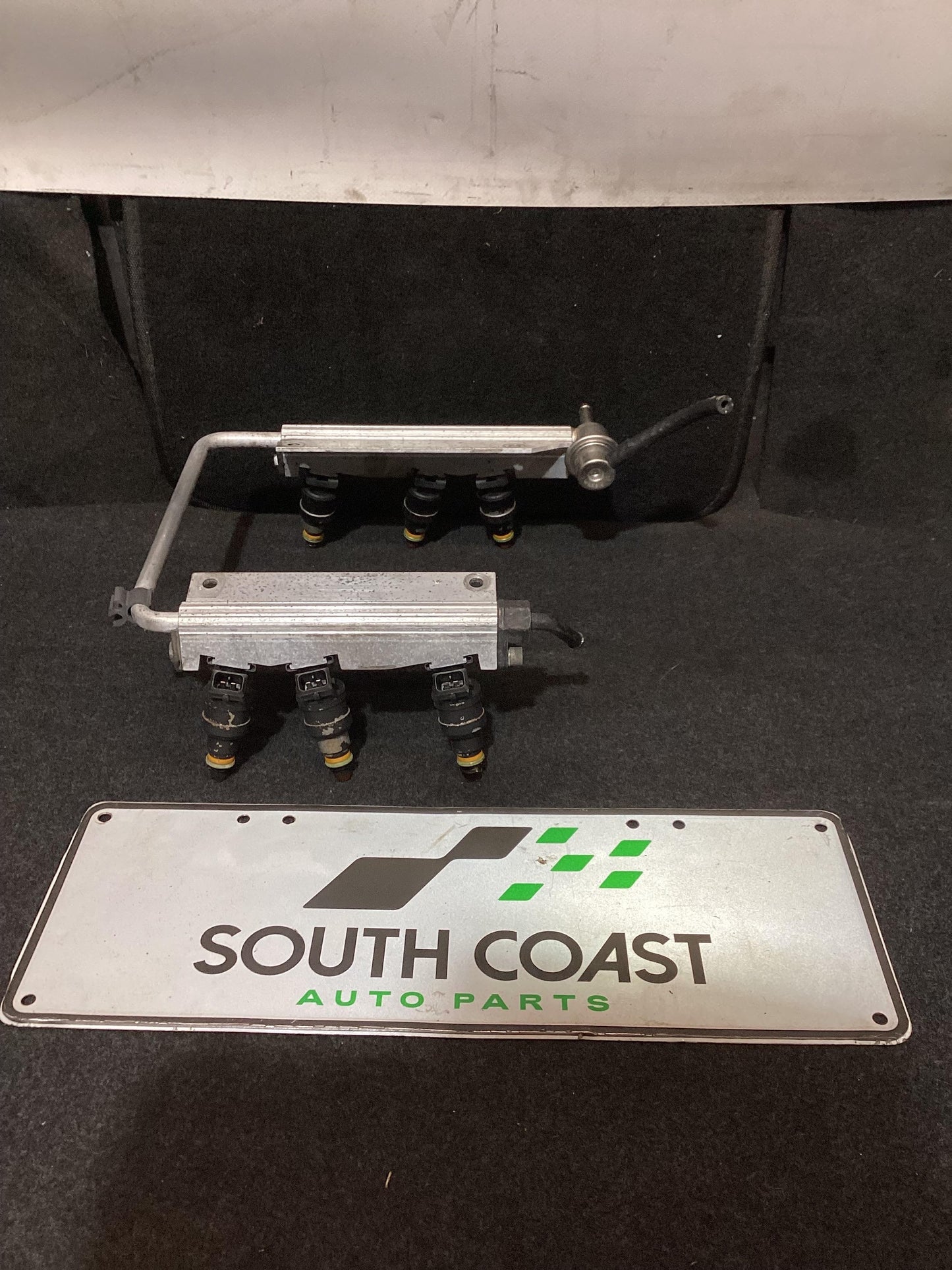 Holden Commodore VR  Injection Rail