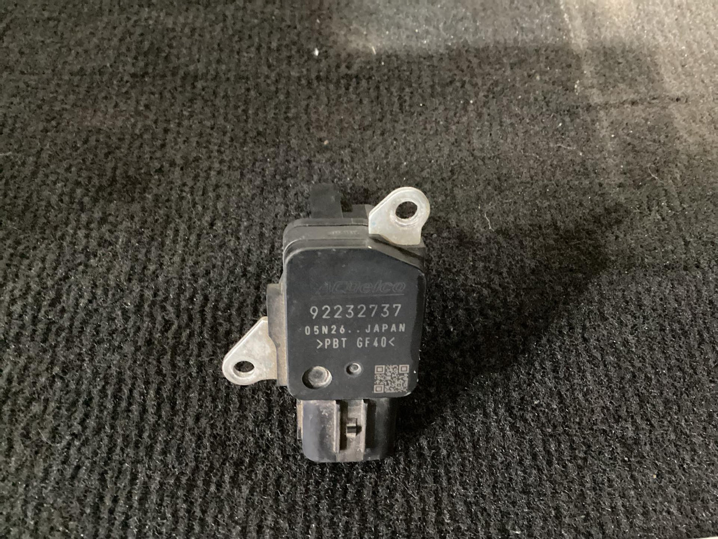 Holden Commodore   Air Flow Sensor 92232737