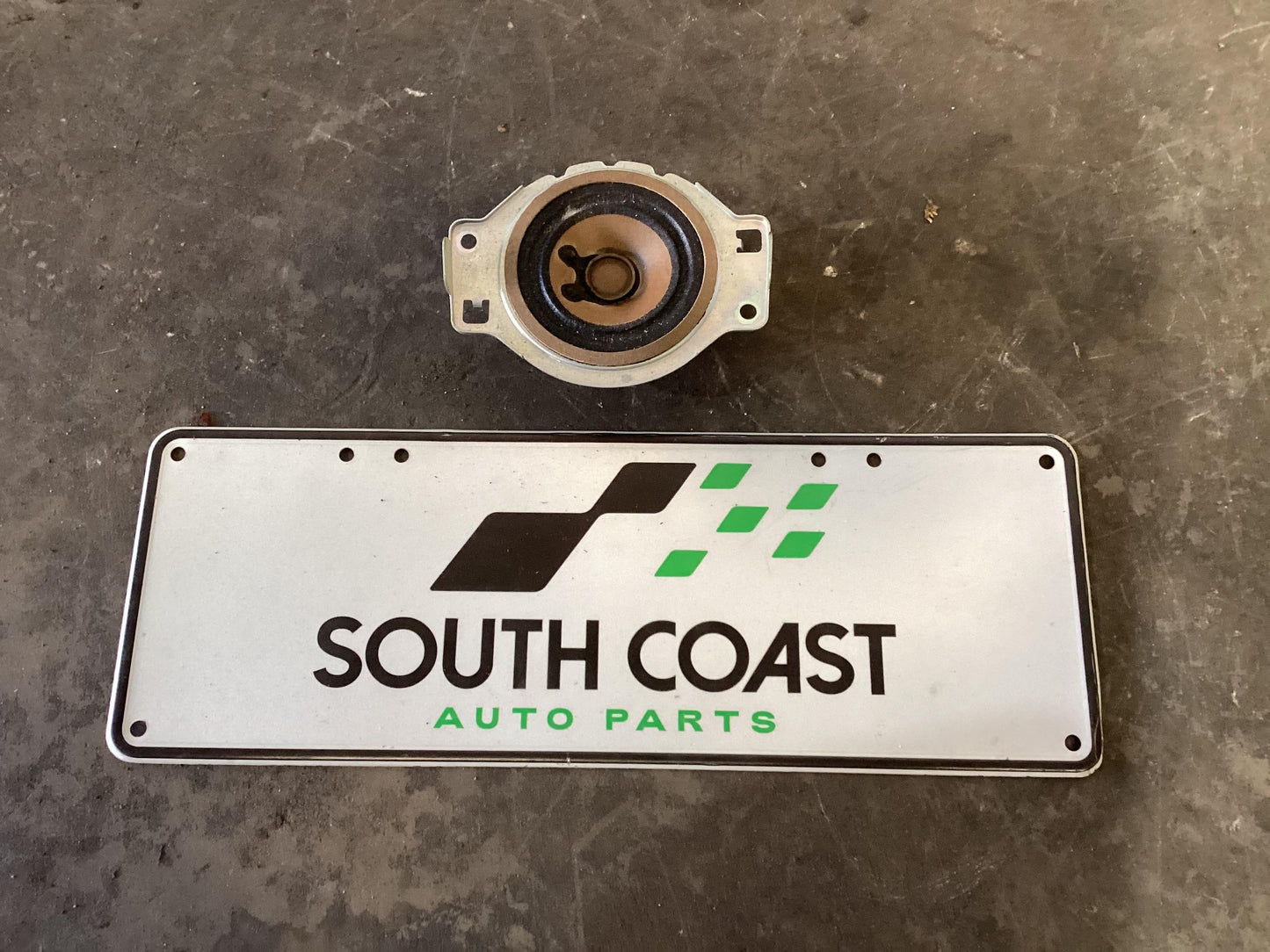 Holden Commodore VE  Speakers