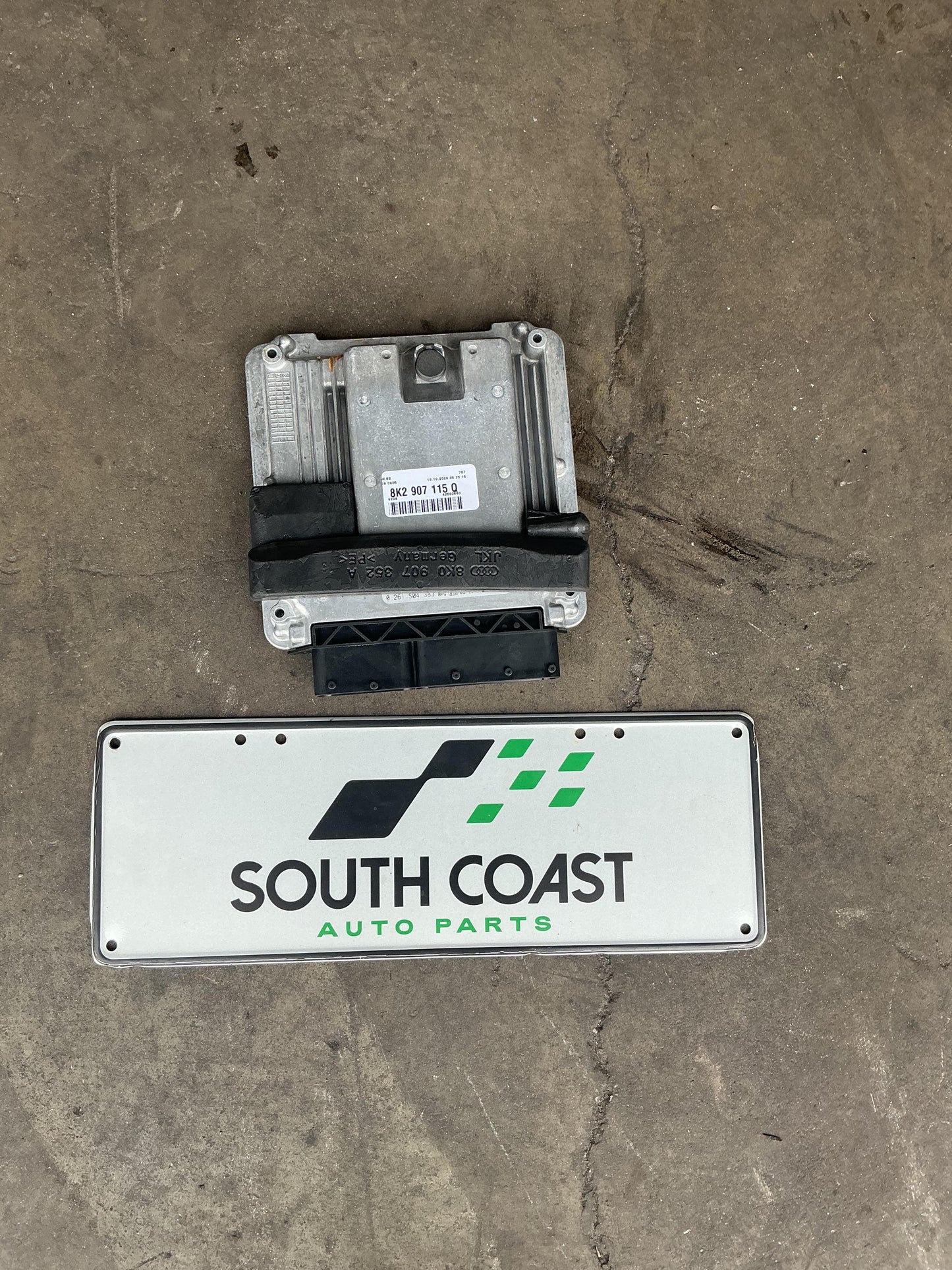 Audi A4 B8 WAUZZ8K9AA071441 Engine ECU 8K2907115Q