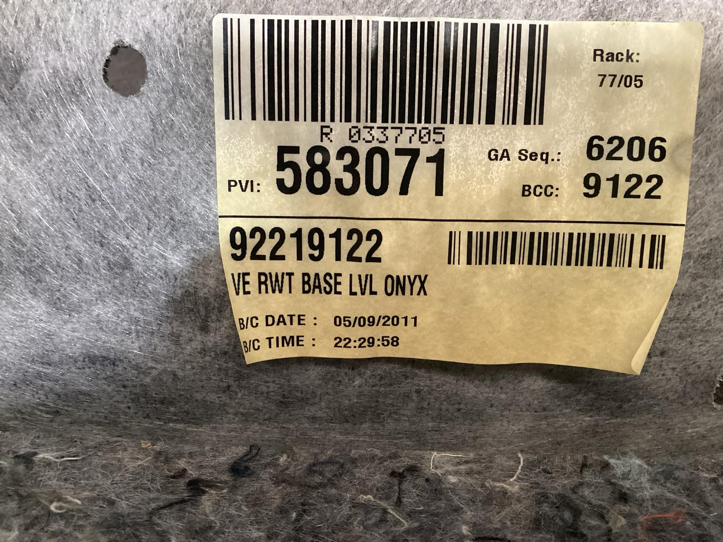 Holden Commodore   Parcel Shelf 92219122
