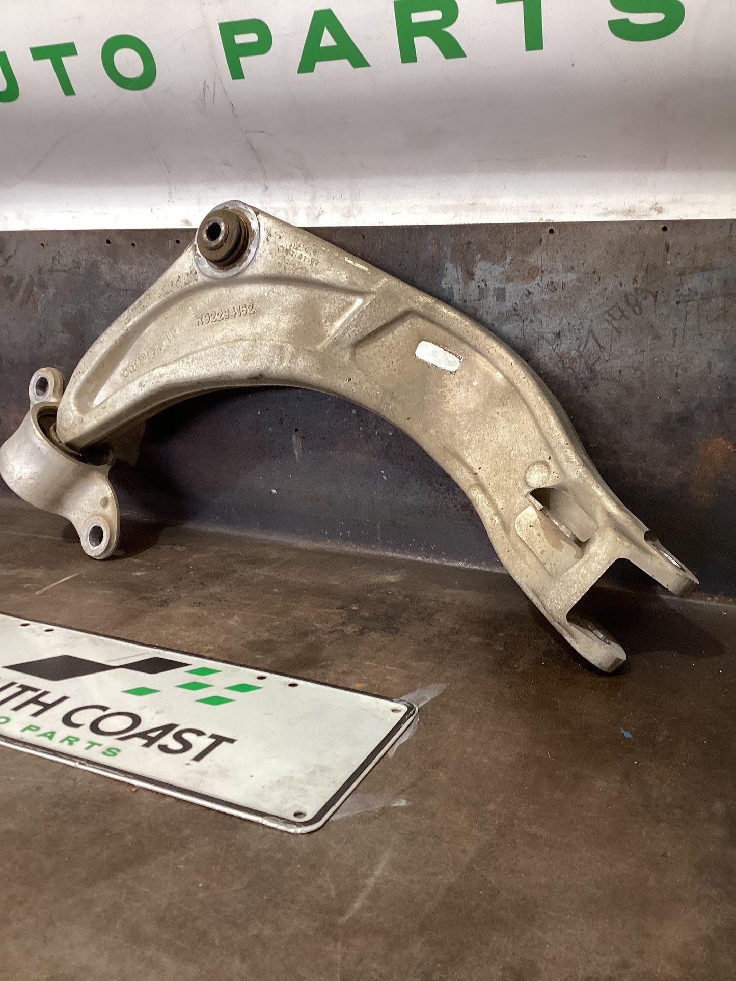 Holden Commodore VF  Right Rear Upper Control Arm R92294162