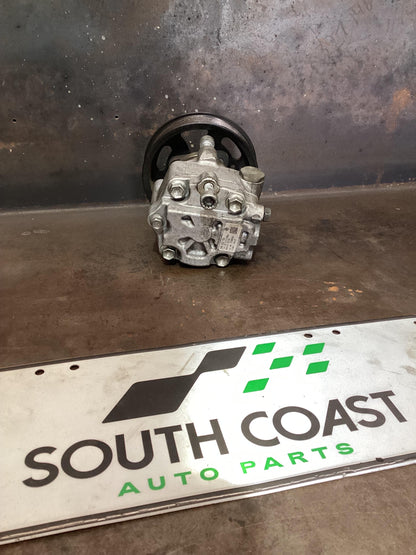 Volkswagen Amarok   Power Steering Pump 2H6422154