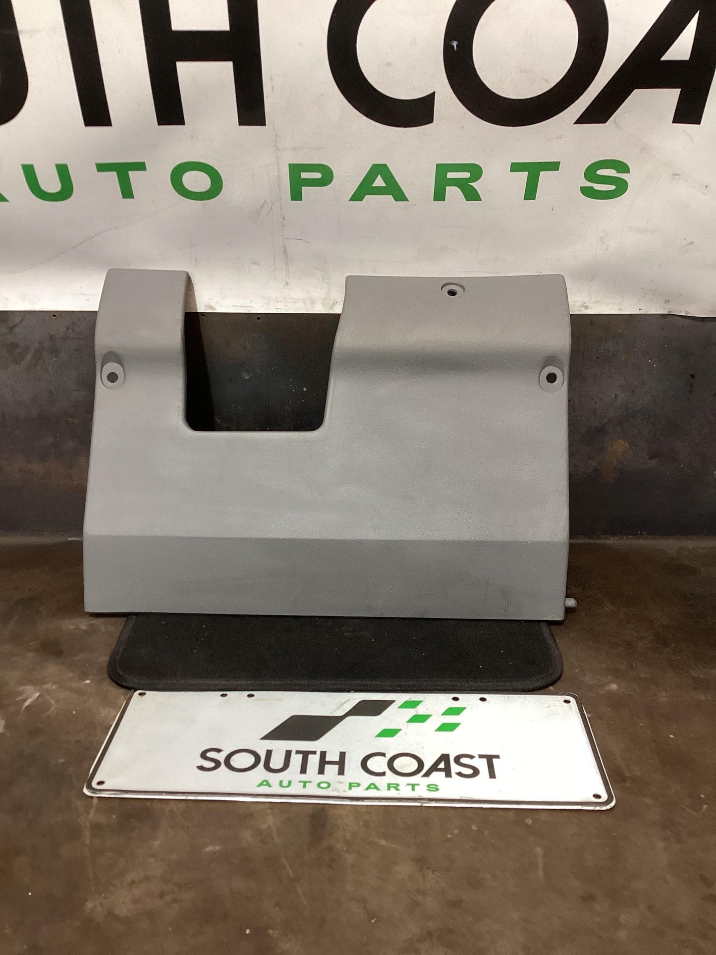 Holden Commodore VR  Interior Fuse Box Cover 92043869