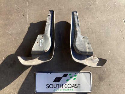 2002 - 2004 Holden Commodore VY 6G1YL54A94L196501 Mud Flaps Set 92144134