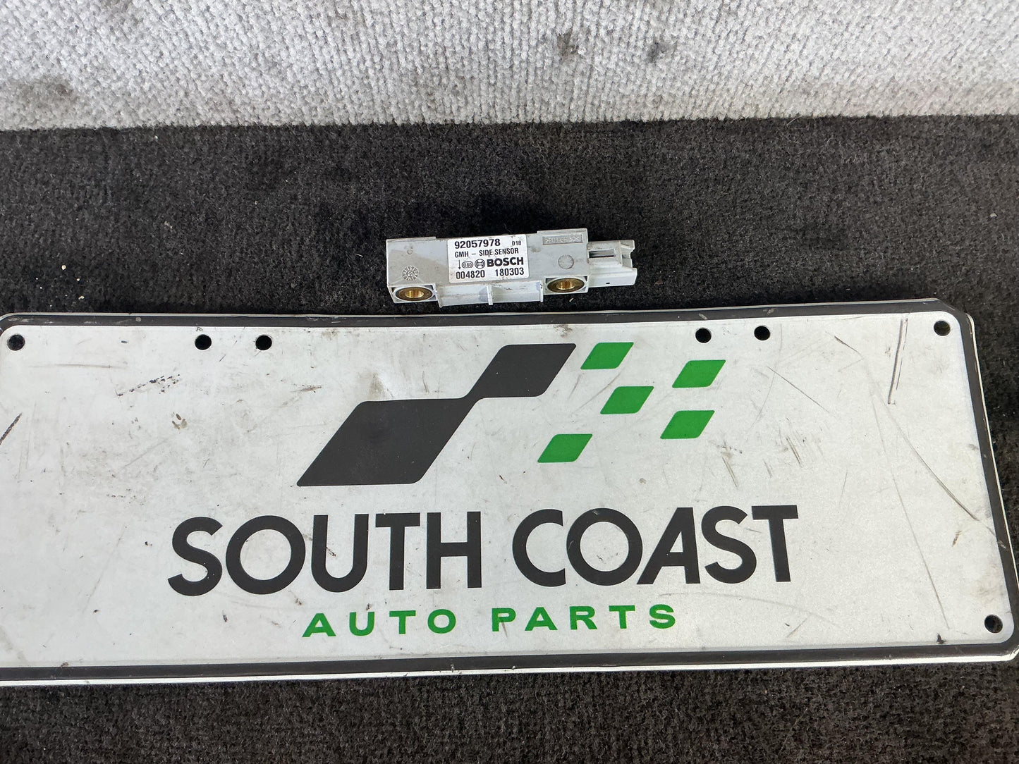 Holden Commodore VY  Side Airbag Sensor 92057978
