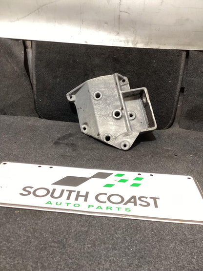 Holden Commodore VR  A/C Compressor Bracket 92035596