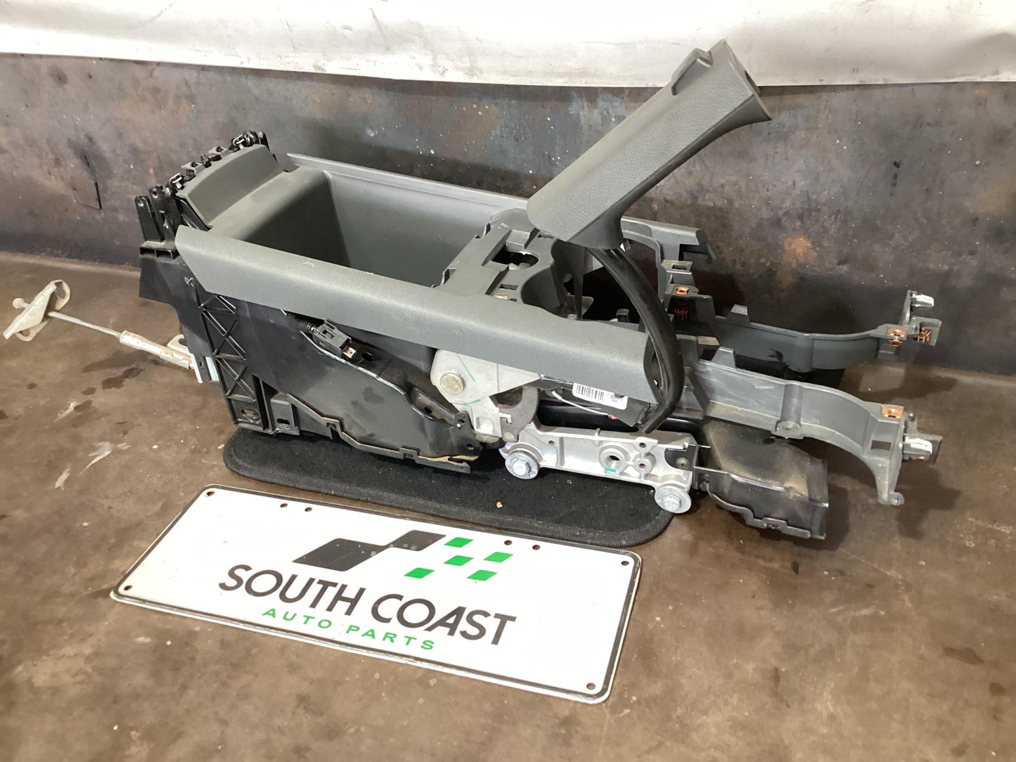 Holden Commodore VE  Centre Console 92253069