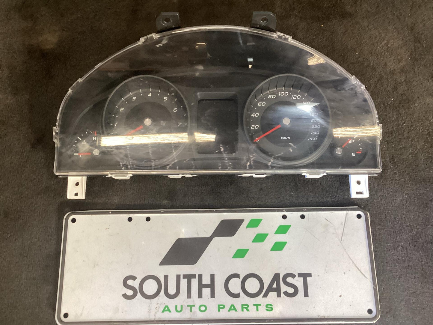 Holden Commodore   Instrument Cluster 92262605