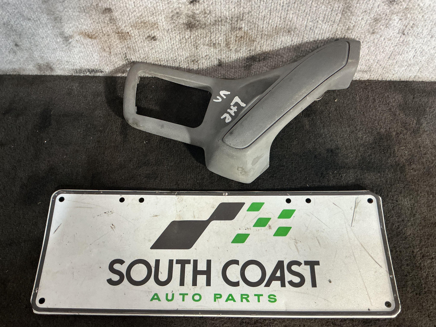 Holden Commodore VR 6H8VRK19HSL781543 Left Rear Grab Handle 92028216