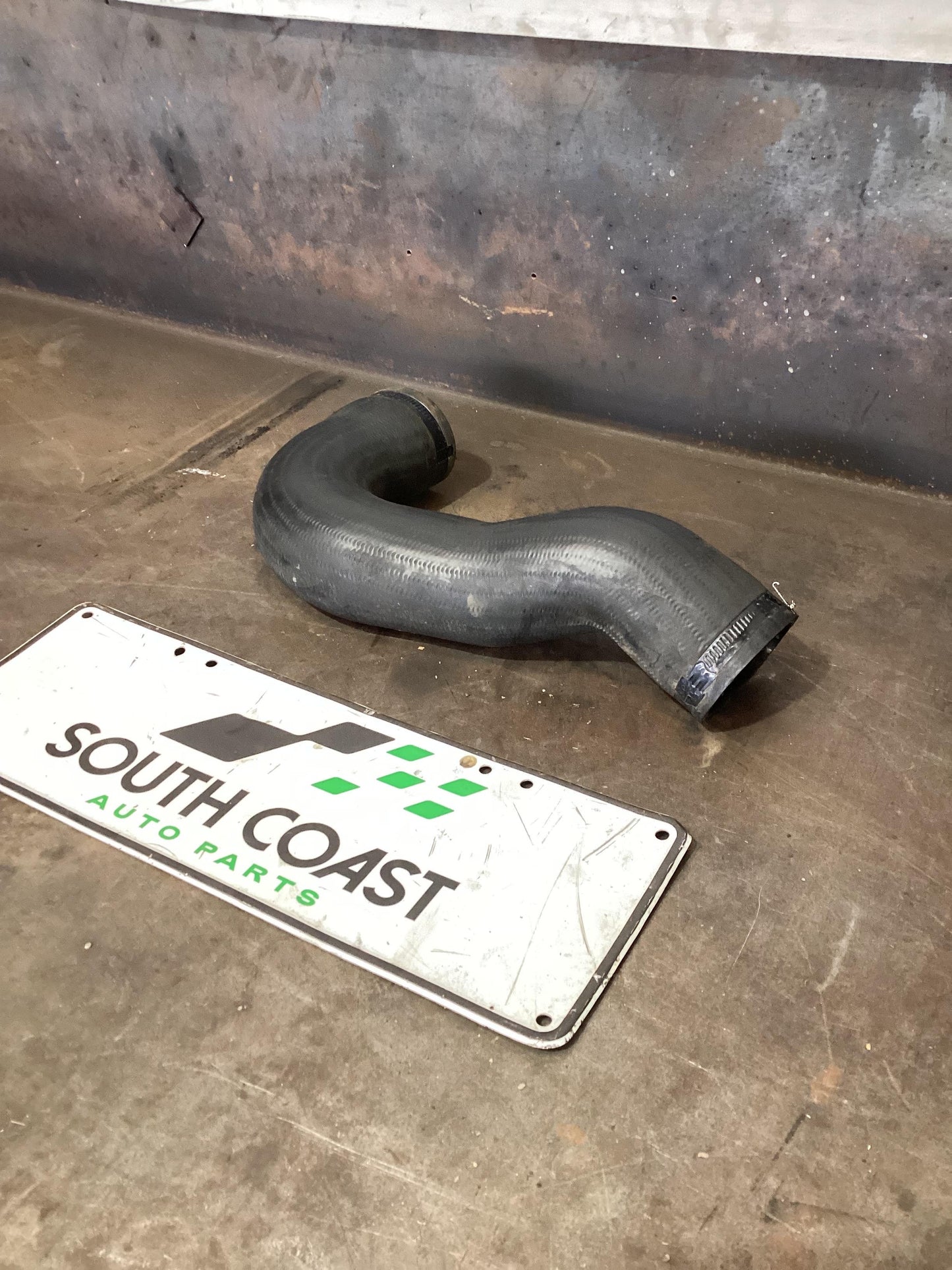 Volkswagen Amarok   Intercooler Pipe