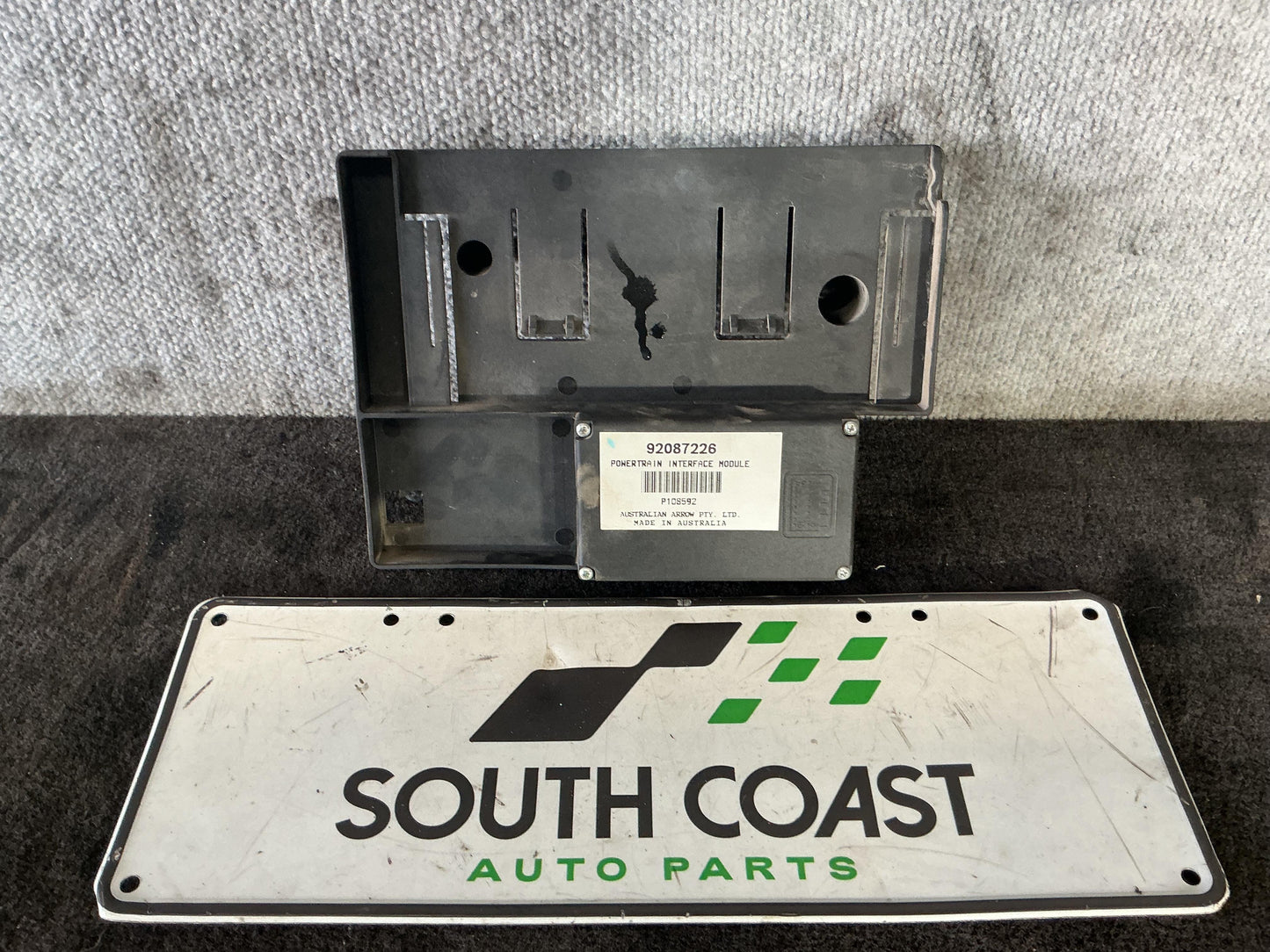 Holden Commodore VU 6H8VUK80F2L904753 PIM Module 92087226