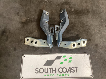 Holden Commodore   Bonnet Hinge Set 92259403