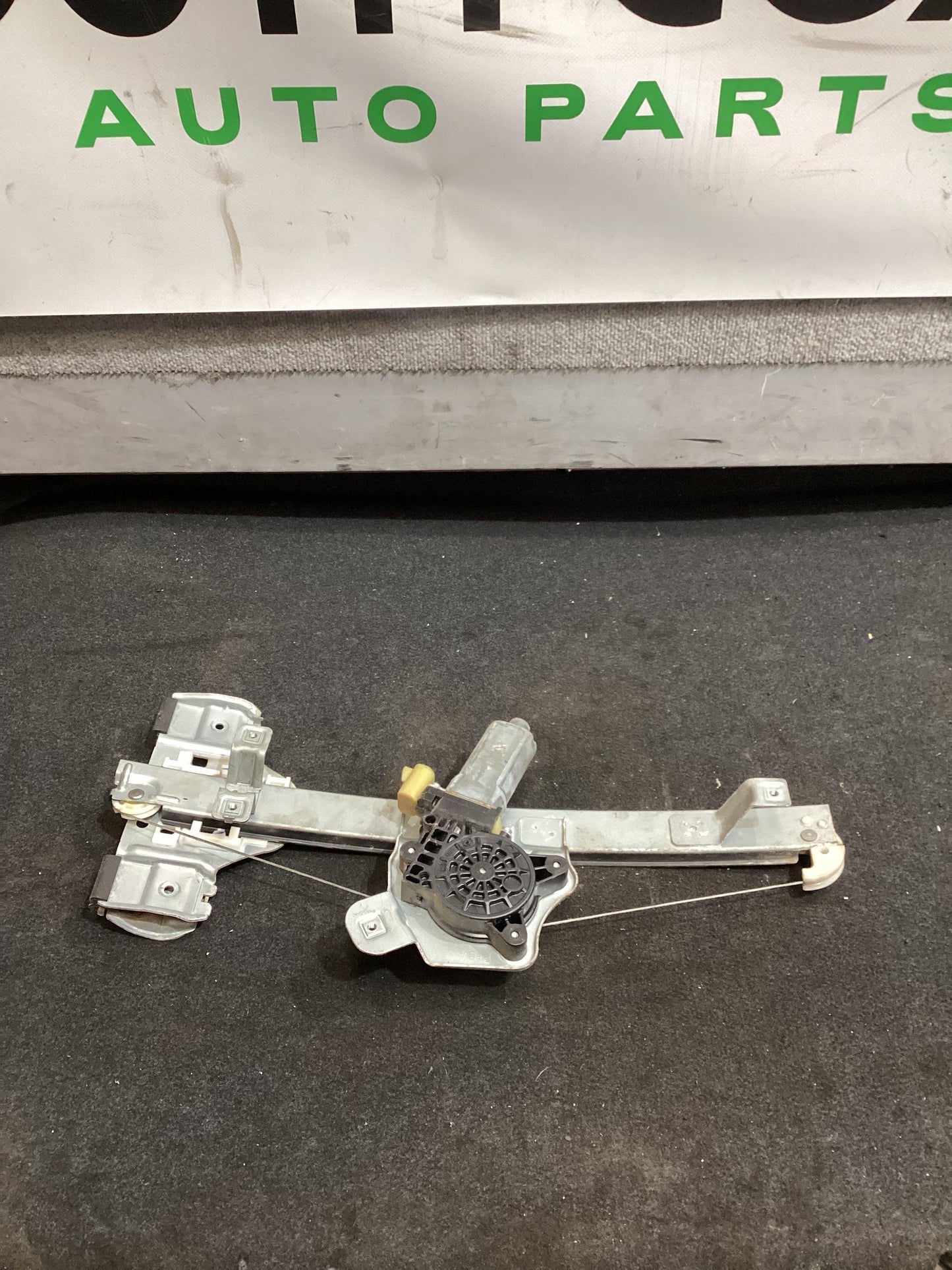 2006 - 2010 Holden Commodore VE  Right Rear Window Regulator/Motor