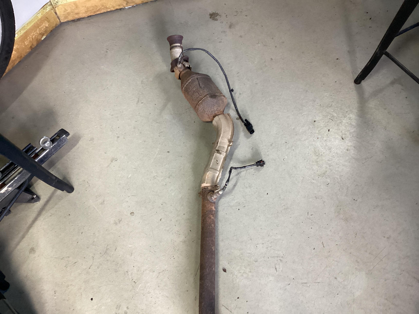 2006 - 2006 Holden Commodore VZ 6G1ZK43B26L564855 Catalytic Converter