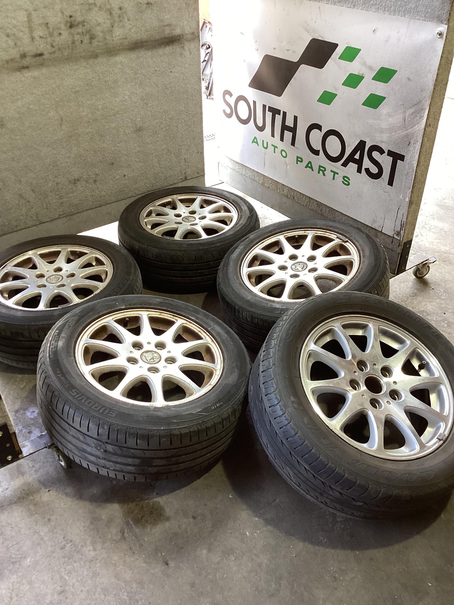Holden Commodore VY  Wheel Set
