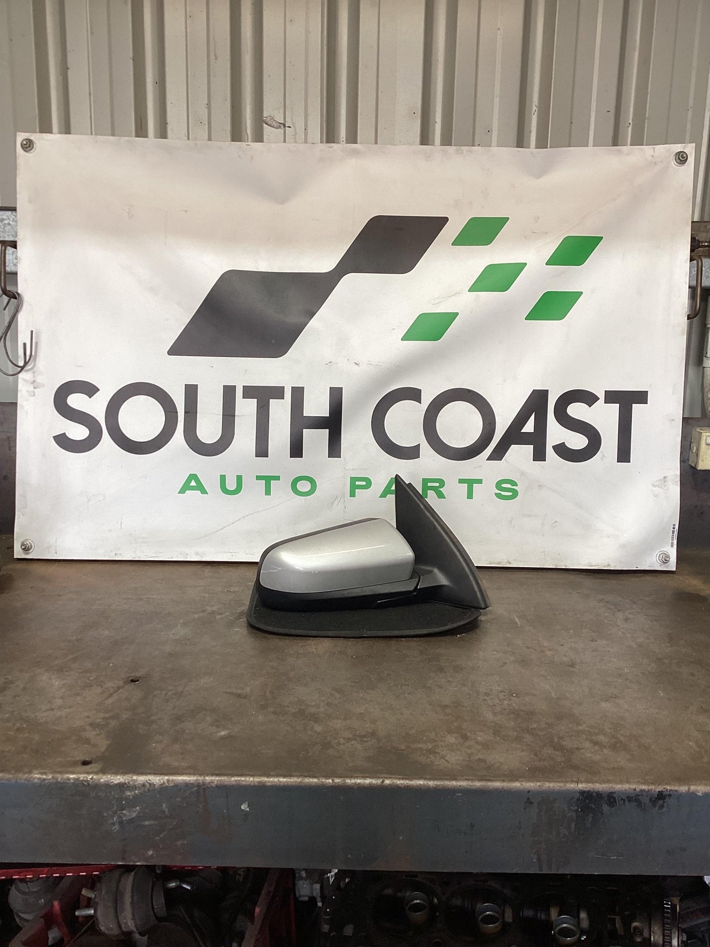 Holden Commodore VY  Right Door Mirror