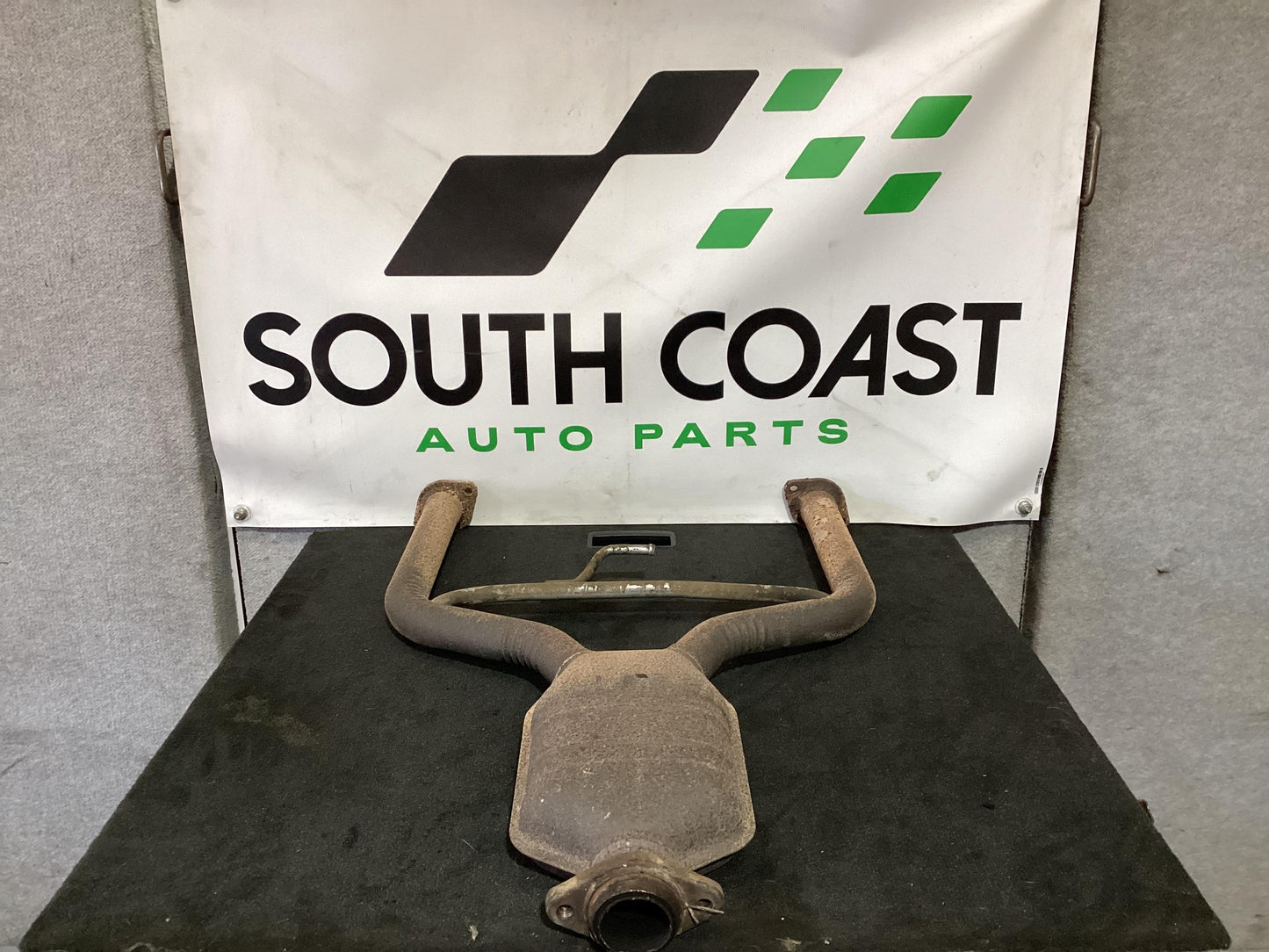2001 Holden Commodore Catalytic Converter L67