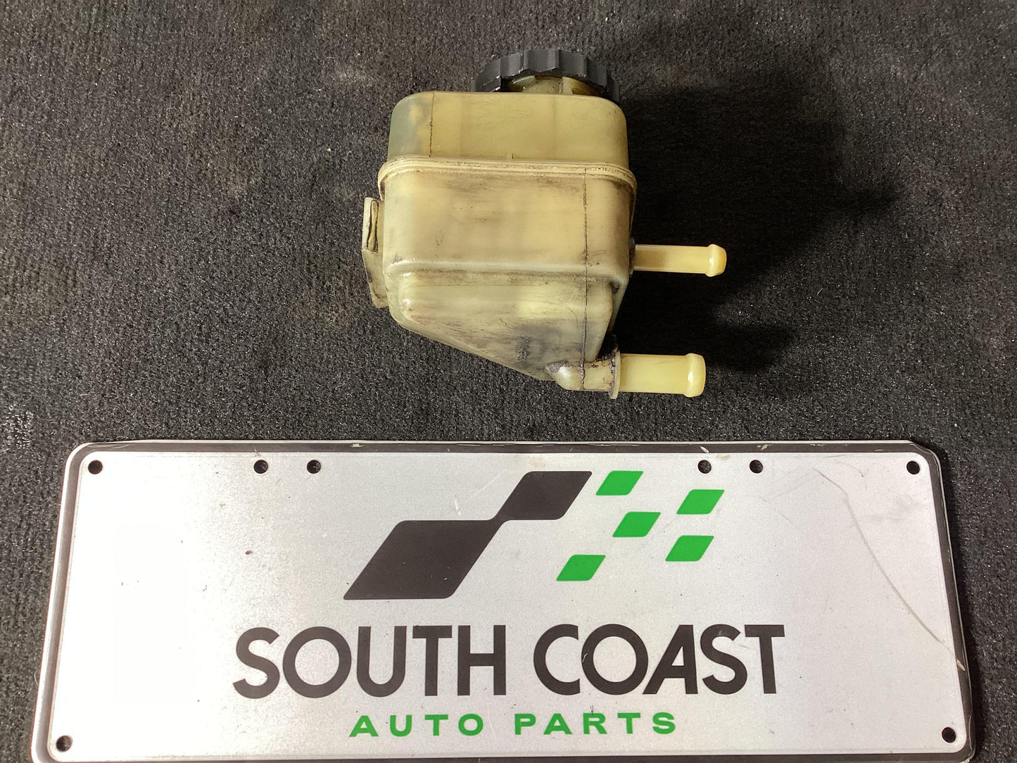 Holden Commodore VU  Power Steering Reservoir