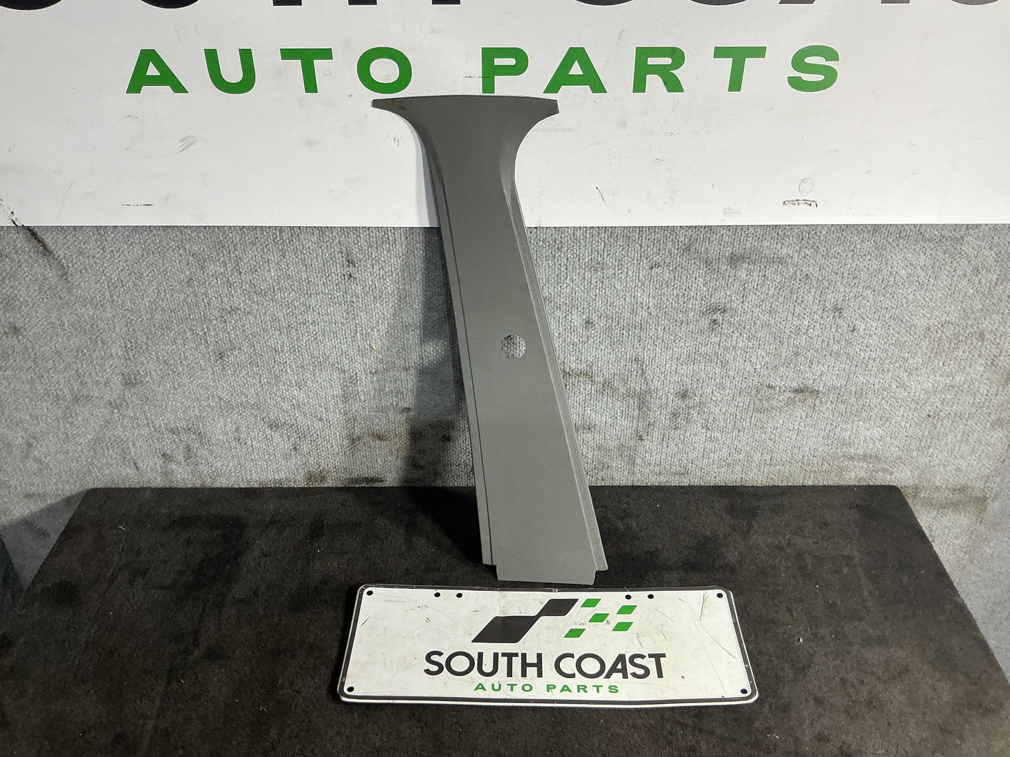 Holden Commodore VR 6H8VRK19HSL781543 Left B Pillar Trim 92032437