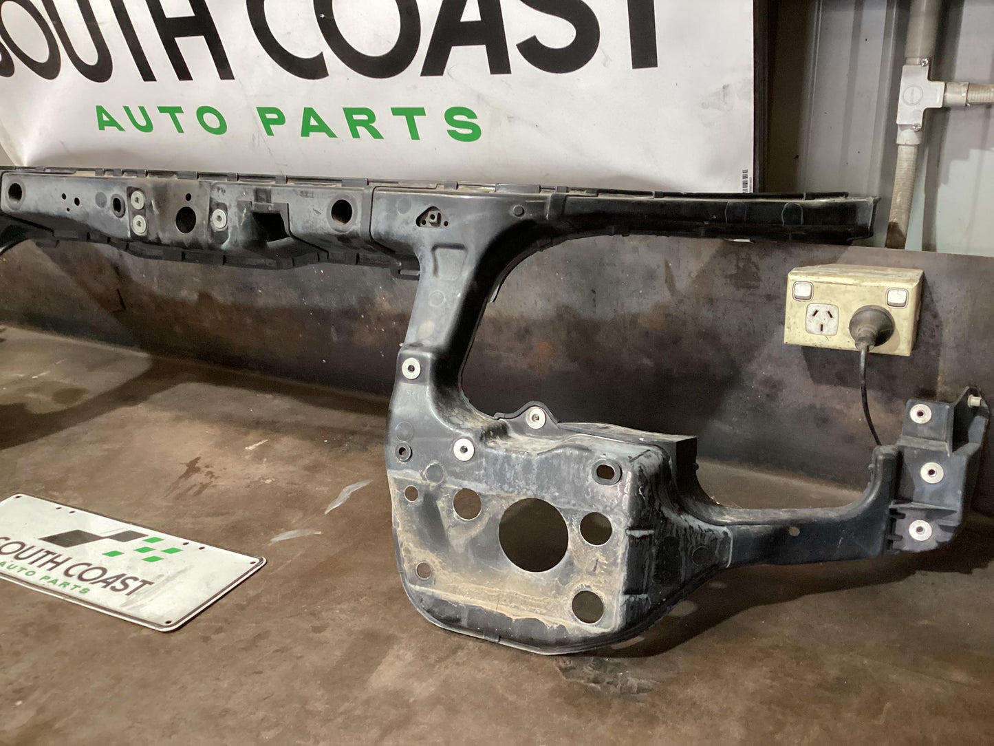 Holden Commodore VE 6G1EK5E79BL526529 Radiator Support