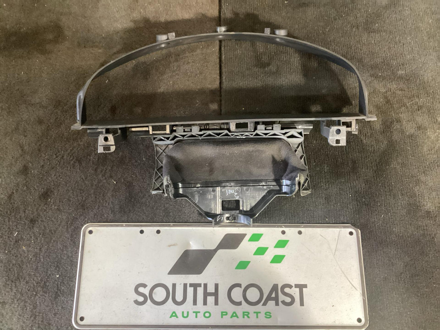 Holden Commodore   Instrument Cluster Surround 92161867