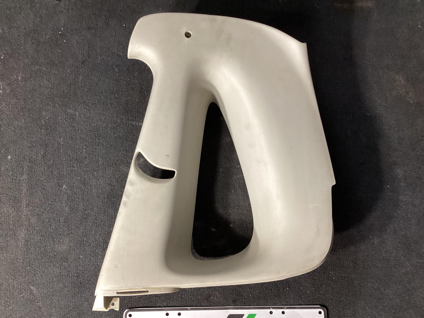 2001 Holden Commodore VU  Right Interior B Pillar Trim 92075316