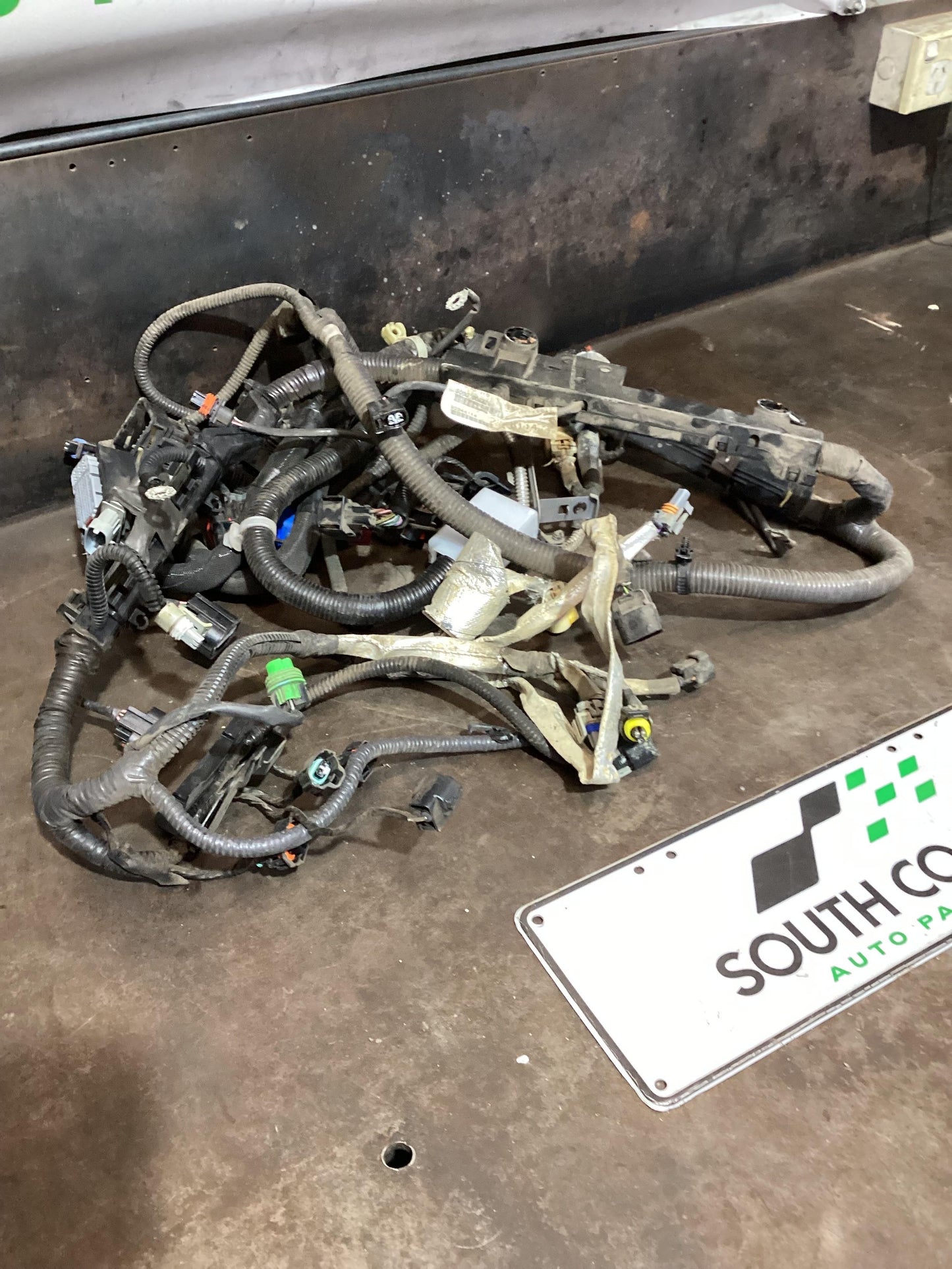 Holden Commodore VE 6G1EK5E79BL526529 Engine Wiring Harness