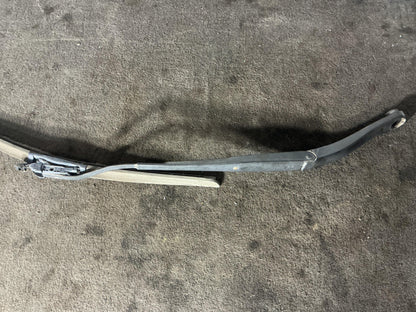 Holden Commodore VY  Wiper Arm Pair