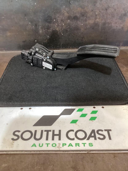 Holden Commodore VE  Accelerator Pedal 92238396