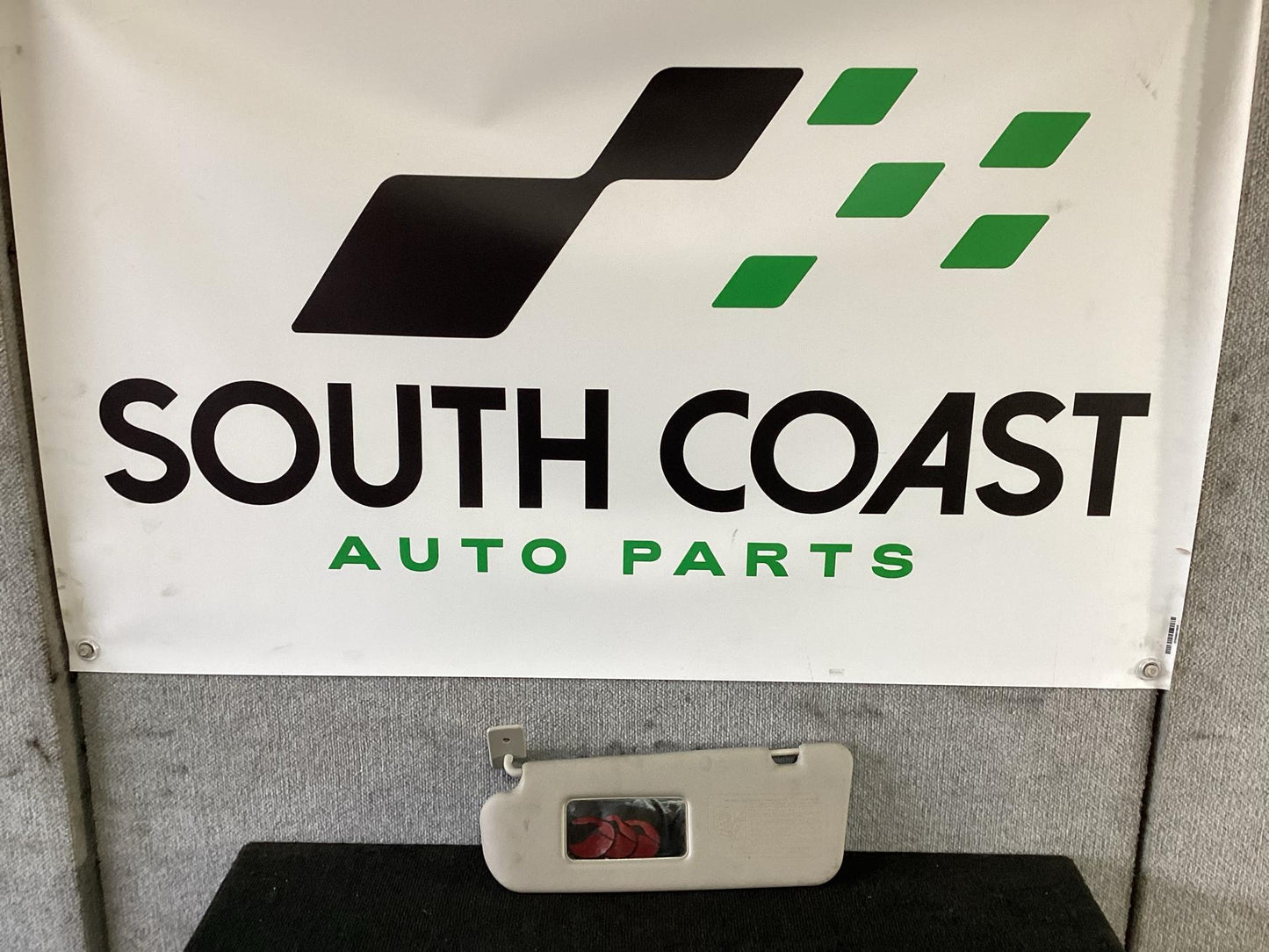 2006 - 2010 Holden Commodore VE  Sun Visor
