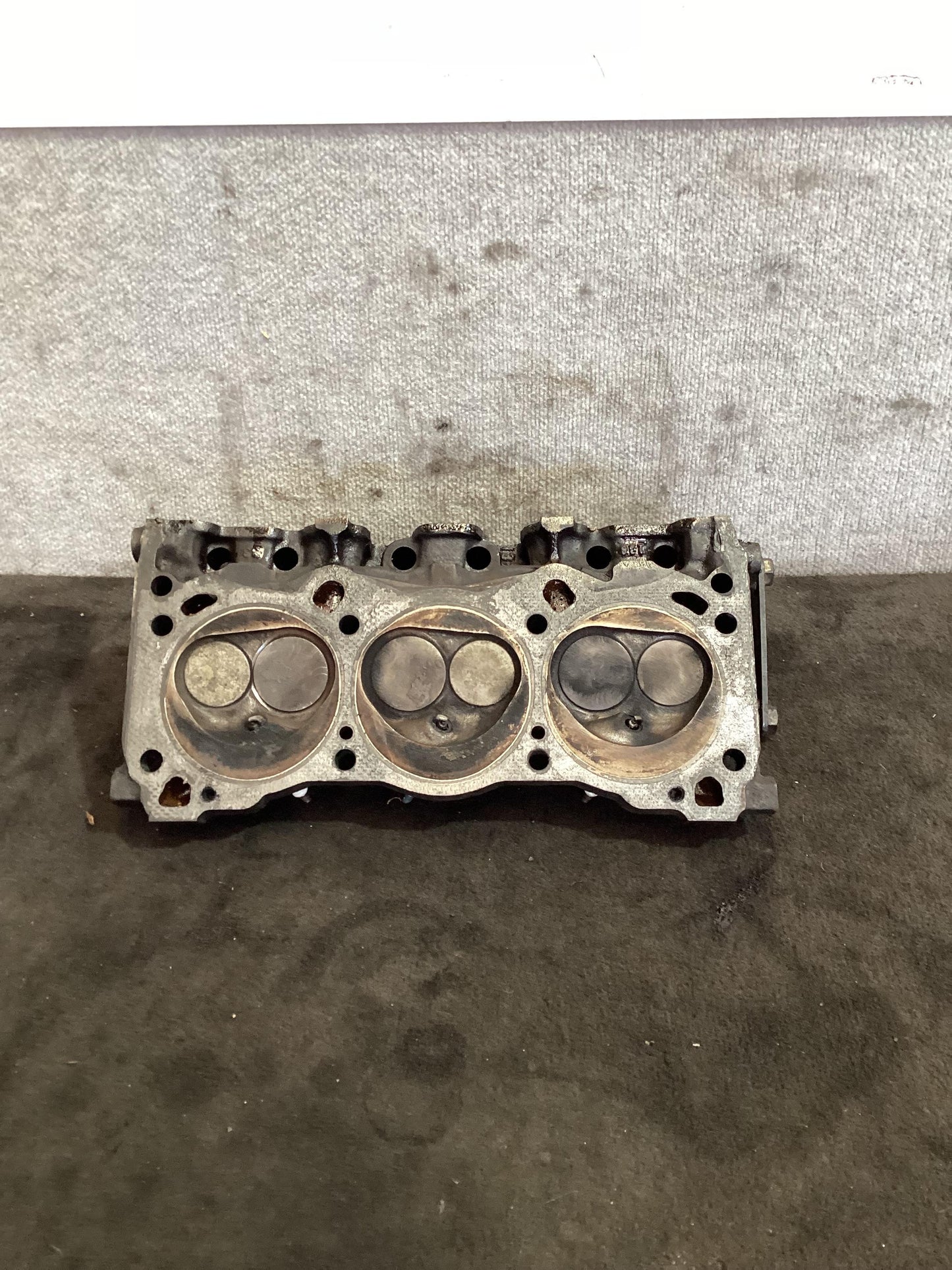 Holden Commodore VR 6H8VRK19HSL781543 Left Cylinder Head
