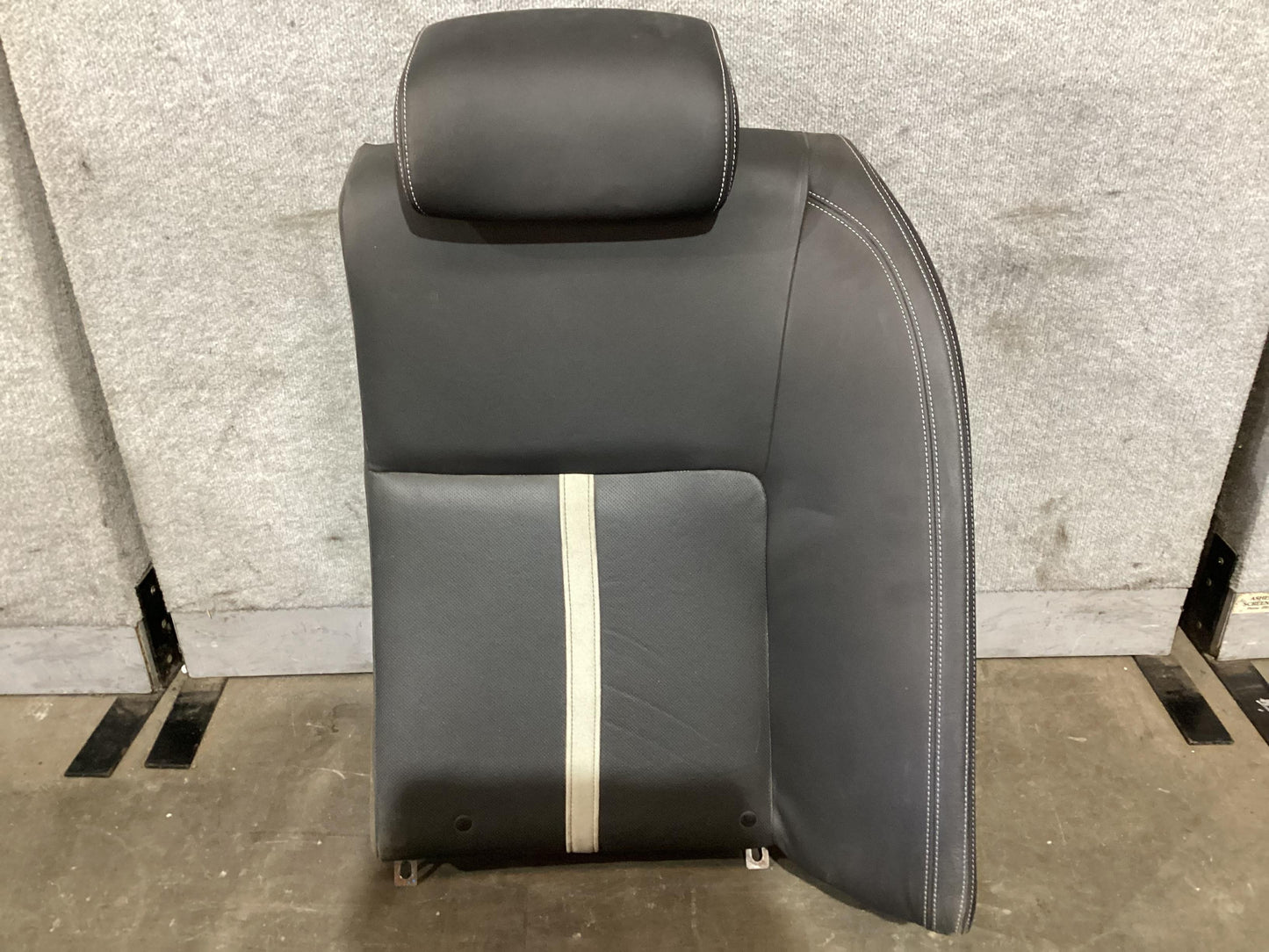 2015 Holden Calais VF  Seats Set