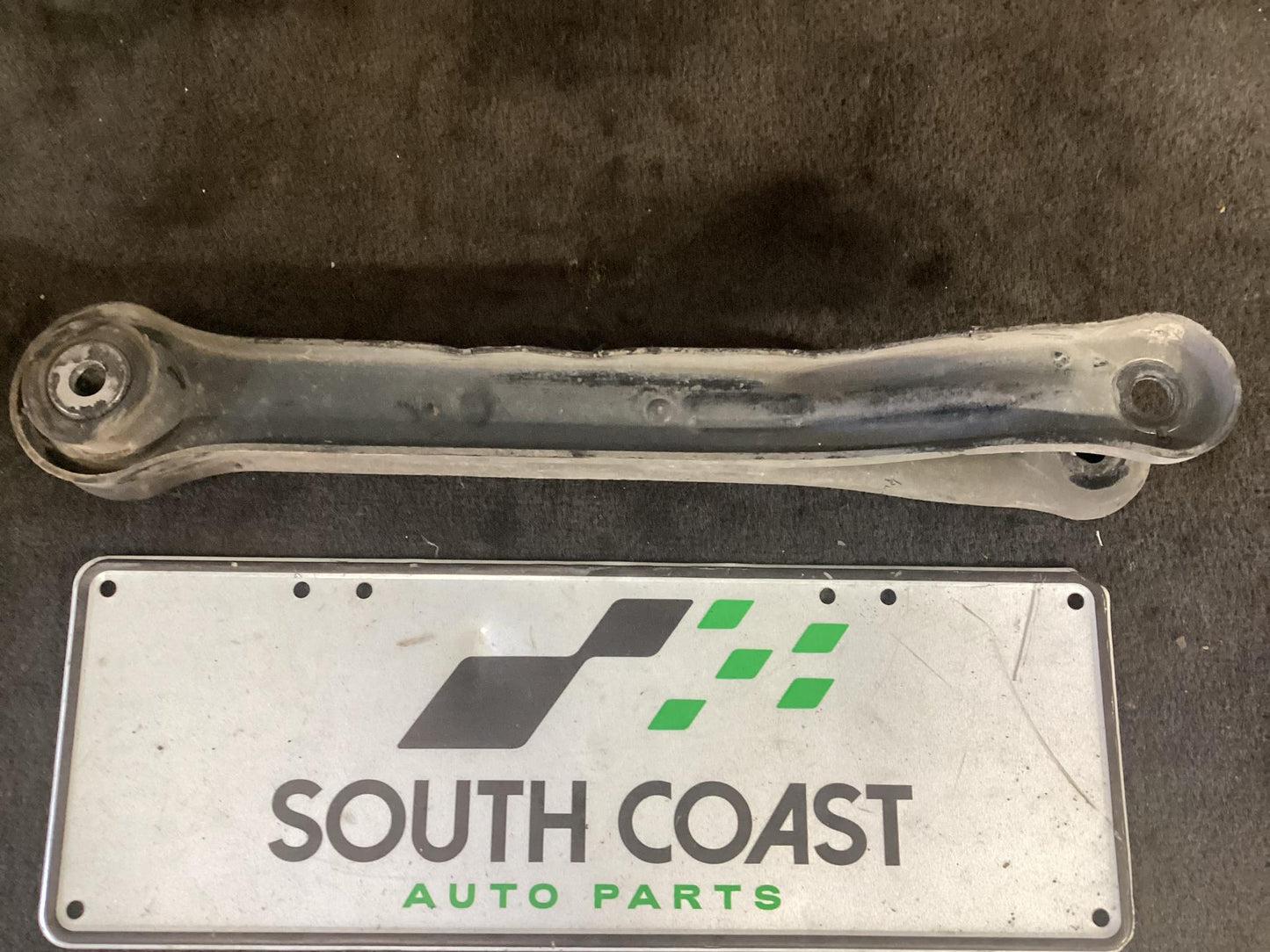 2011 - 2011 Holden Commodore   Left Rear Trailing Arm 92231255R